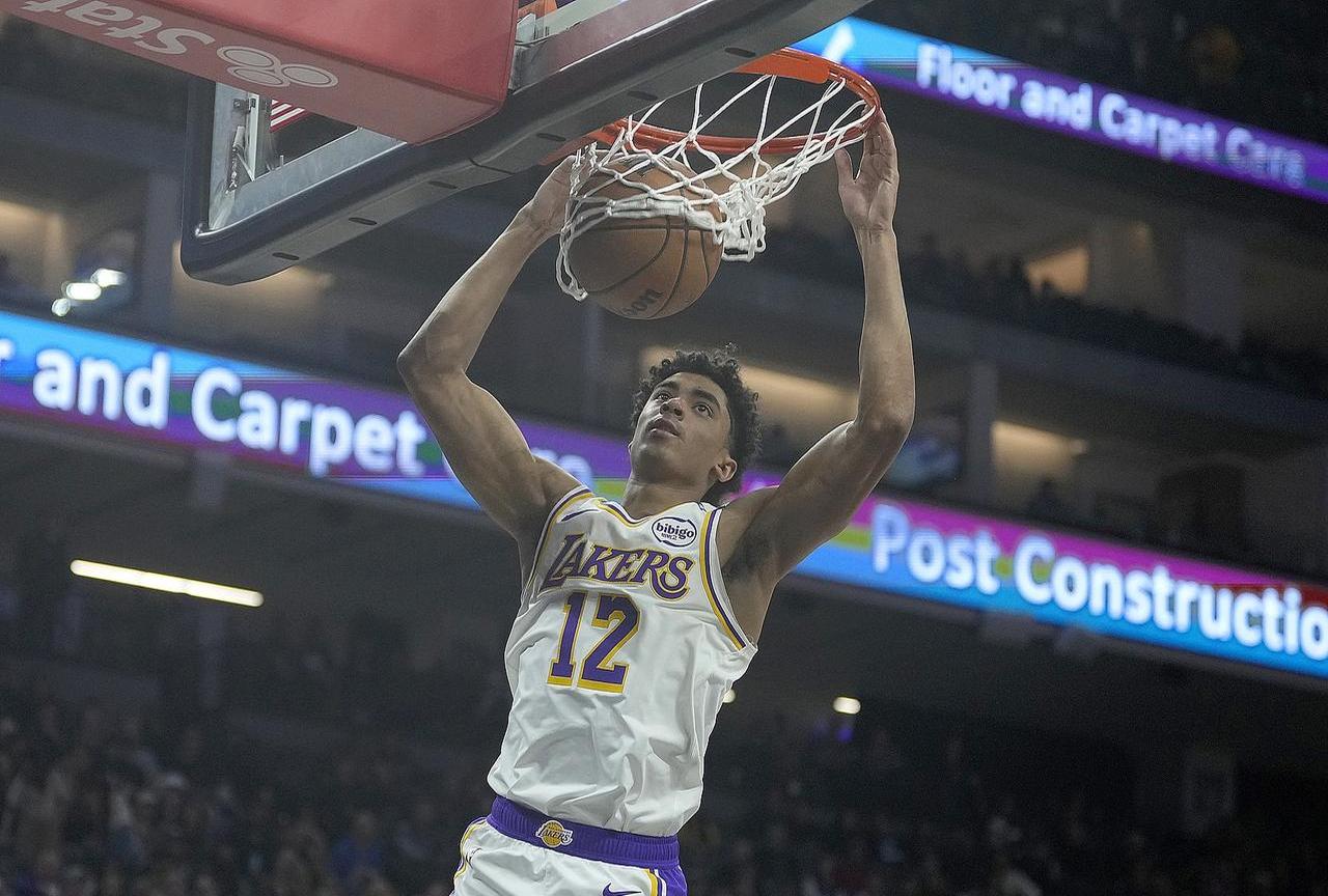 Ning在湖人比赛中重要助攻，出色防守引发热议！